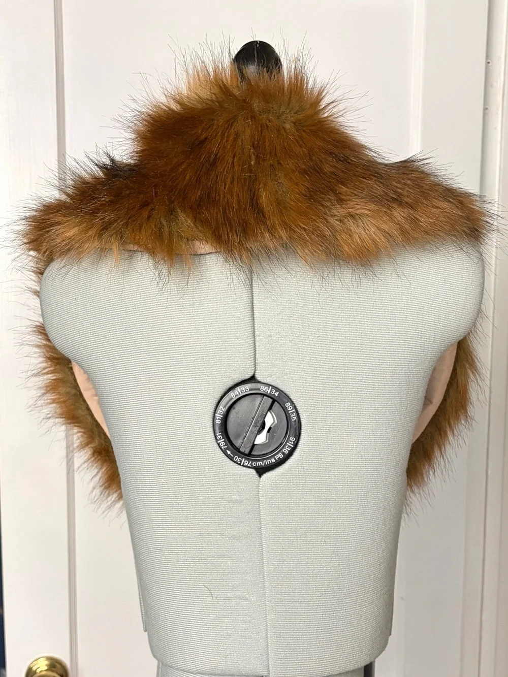 Red Fox Faux Fur Collar, fabric lined, loops on back, 37 x 6, EUC
